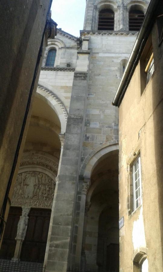 D'hote, 3 Pieces 90m2 Appartement *
