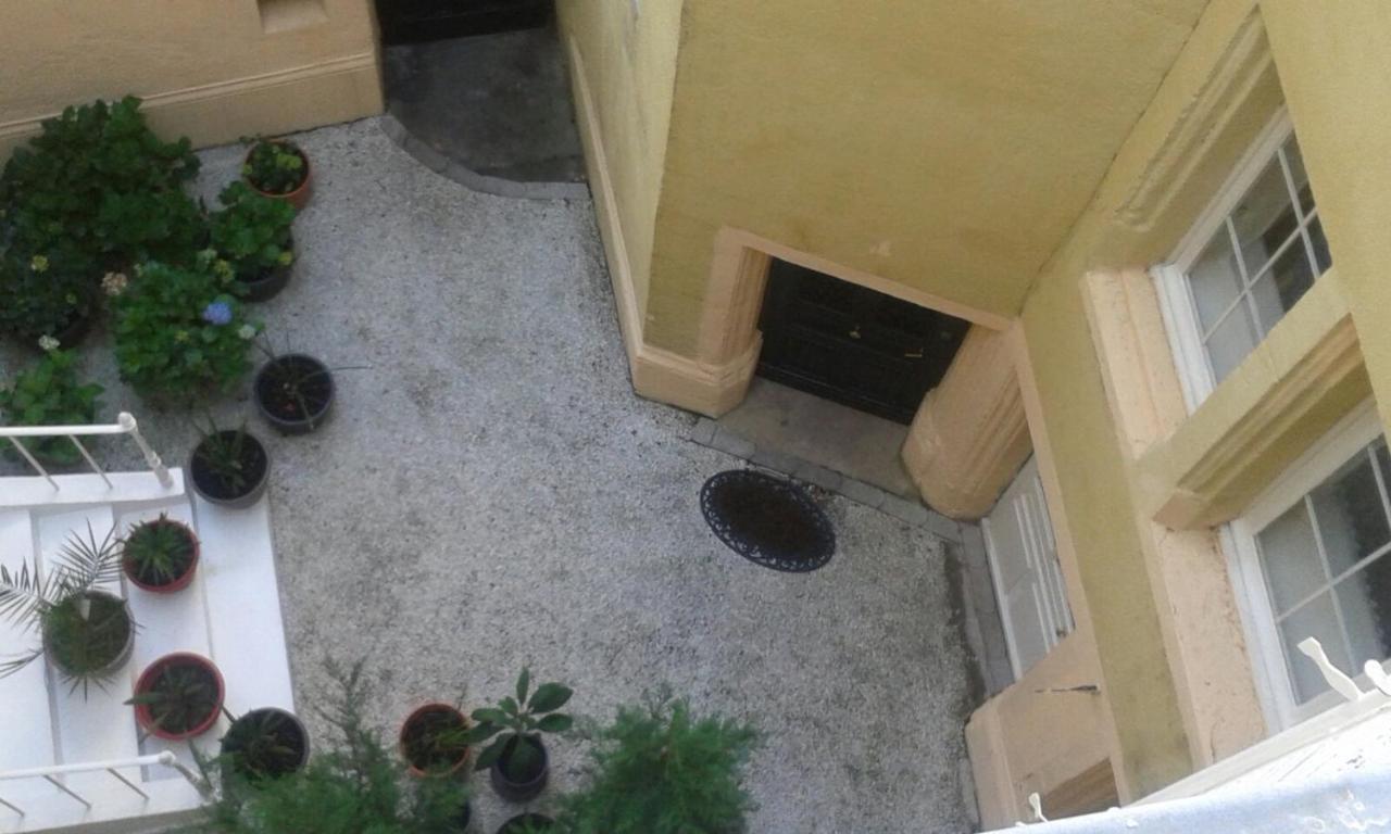 D'hote, 3 Pieces 90m2 *